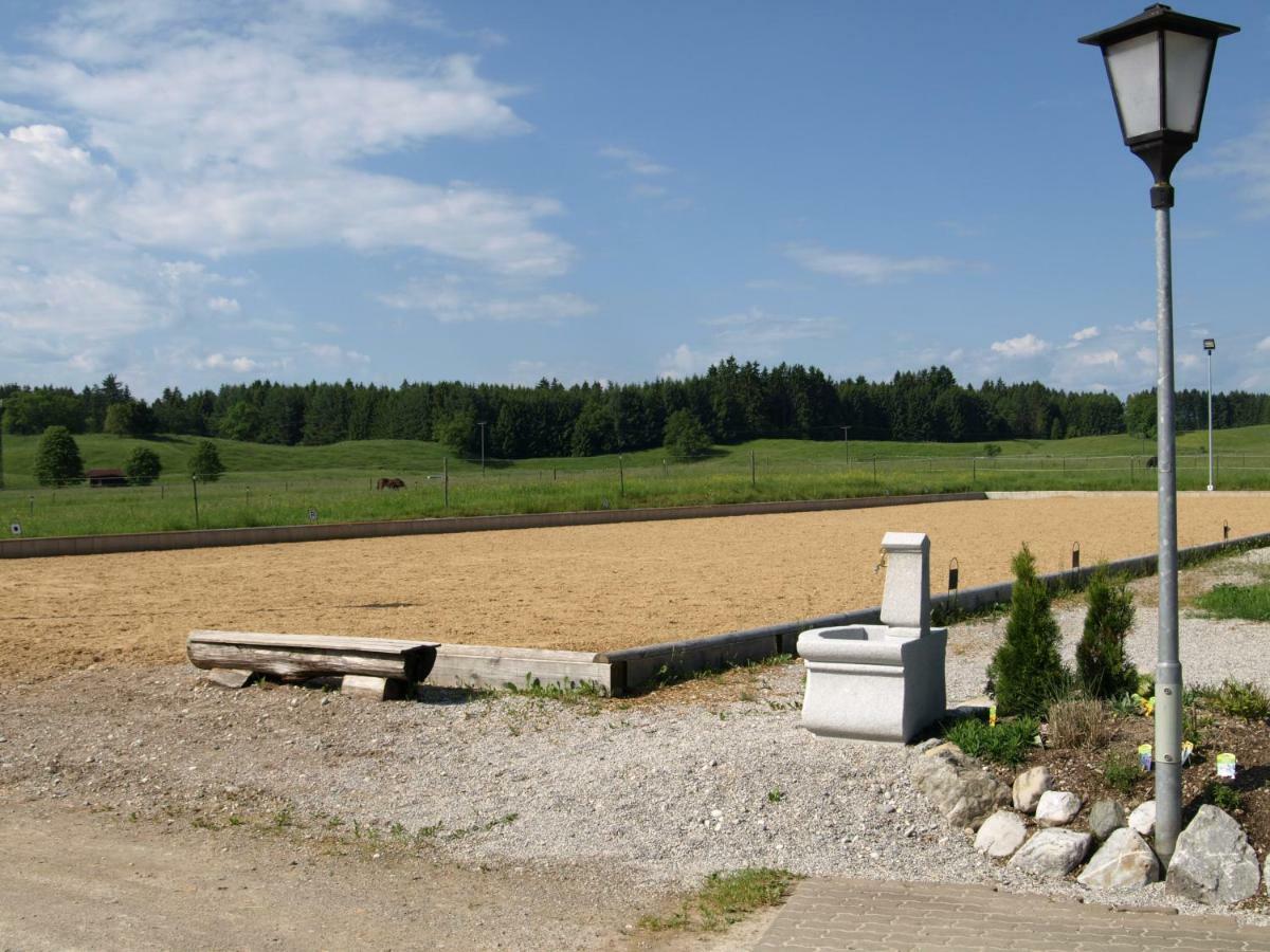 Ferienwohnung Pferdehof Pankratz Iffeldorf المظهر الخارجي الصورة